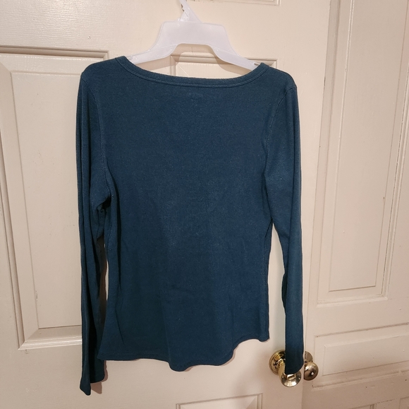 Old Navy Ribbed Long Sleeve - Picture 2 of 4